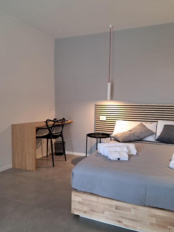 Porta San Paolo House Aparthotel Castelbuono  Exterior foto
