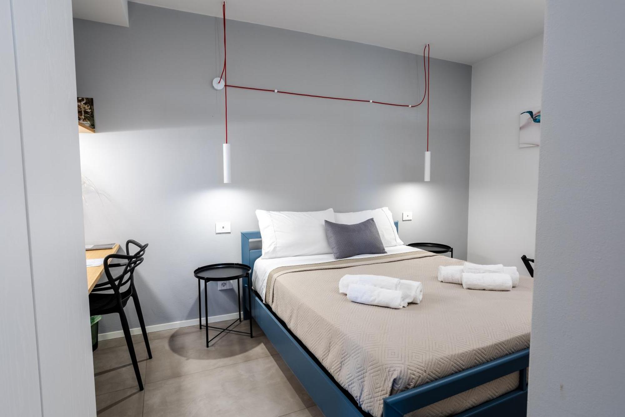 Porta San Paolo House Aparthotel Castelbuono  Exterior foto